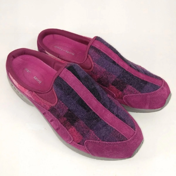Easy Spirit Shoes - $69 Easy Spirit Traveltime clogs